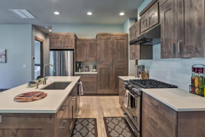 Modern Towering Pines Retreat Near Mt Bachelor!